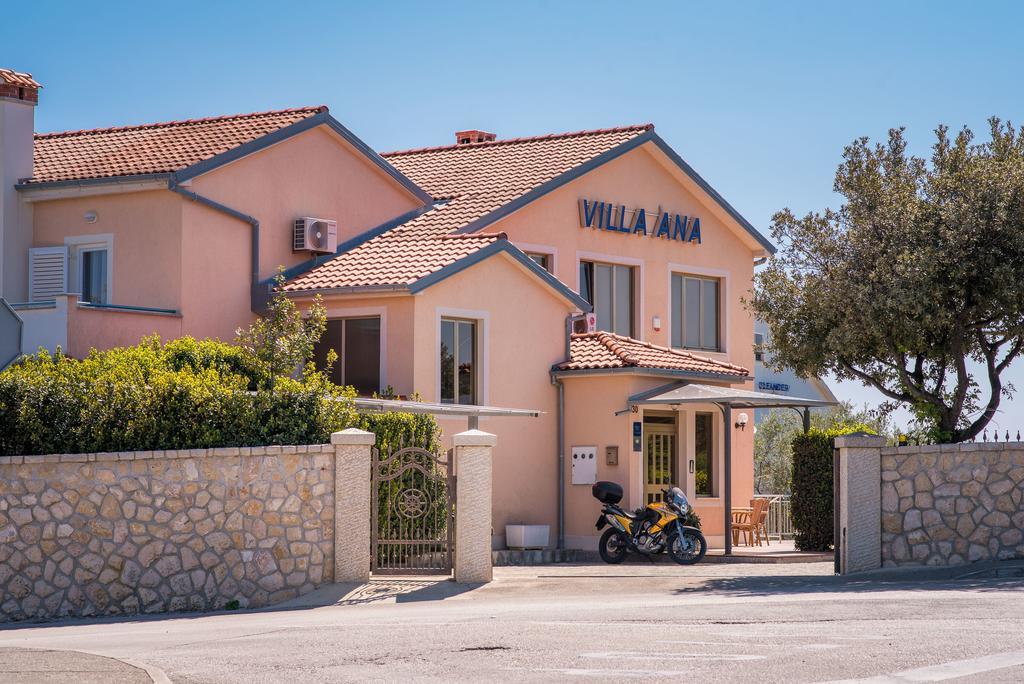 B&B Villa Ana Krk Town Eksteriør bilde